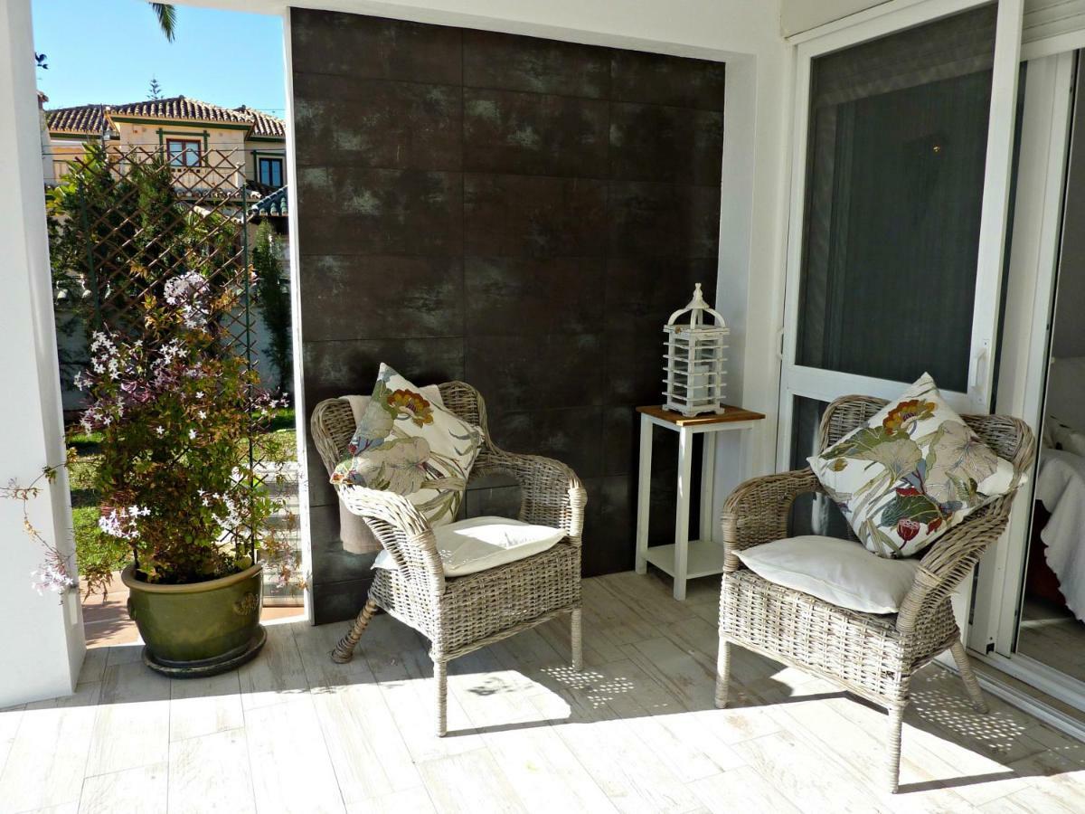 Villa Breeze Boutique Guest Rooms, Marbella Ситио-де-Калаонда Экстерьер фото