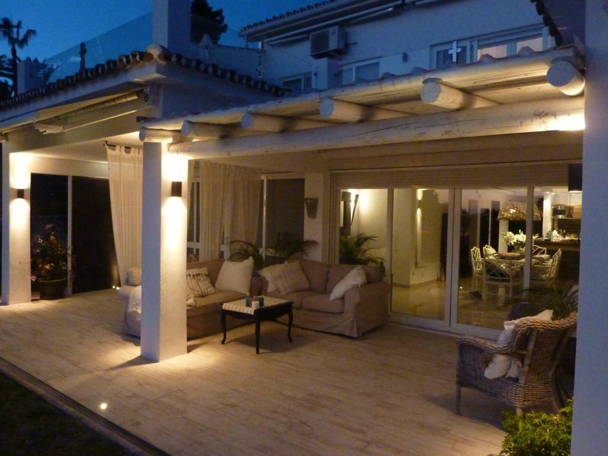 Villa Breeze Boutique Guest Rooms, Marbella Ситио-де-Калаонда Экстерьер фото