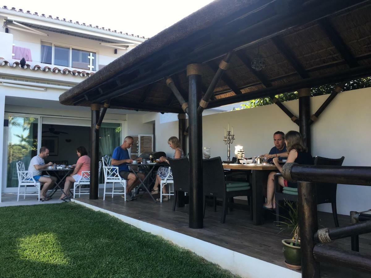 Villa Breeze Boutique Guest Rooms, Marbella Ситио-де-Калаонда Экстерьер фото